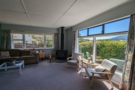 Photo of property in 14 Hillary Street, Tawa, Wellington, 5028