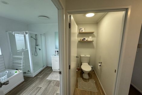 Photo of property in 8 Colt Place, Randwick Park, Auckland, 2105