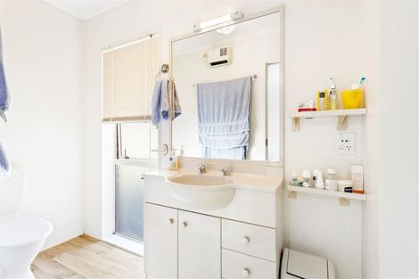 Photo of property in 18 Maurice Borich Place, Henderson, Auckland, 0610