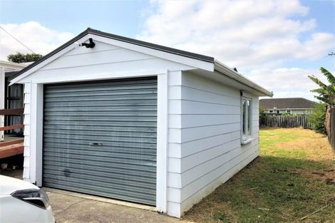 Photo of property in 43 Cargill Street, Papakura, 2110