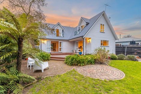 Photo of property in 21 Condell Avenue, Papanui, Christchurch, 8053