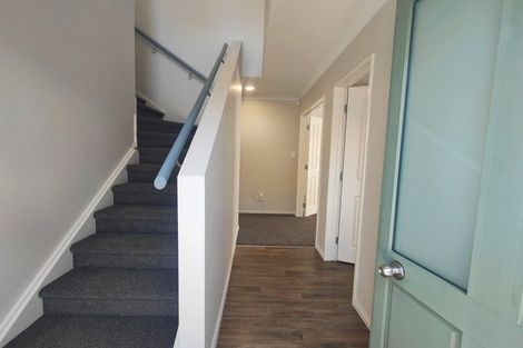 Photo of property in 6 Chadlington Avenue, Henderson, Auckland, 0612