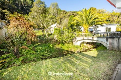 Photo of property in 49 Elmslie Road, Pinehaven, Upper Hutt, 5019