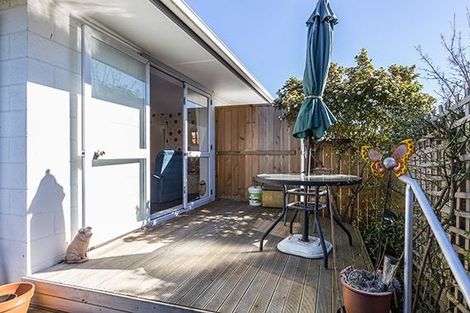 Photo of property in 1/219 Greers Road, Bryndwr, Christchurch, 8053