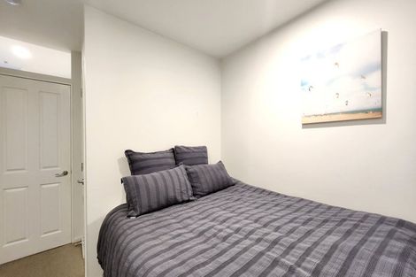 Photo of property in Atrium Towers, 5e/154 The Terrace, Wellington Central, Wellington, 6011