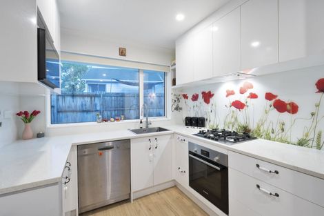 Photo of property in 96b Sturges Road, Henderson, Auckland, 0612
