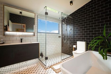 Photo of property in 6 Soudley Court, Jacks Point, Queenstown, 9371