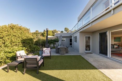 Photo of property in 33 Veale Road, Frankleigh Park, New Plymouth, 4371