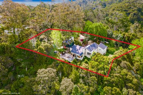 Photo of property in 48 Ngarahana Avenue, Paremoremo, Auckland, 0632