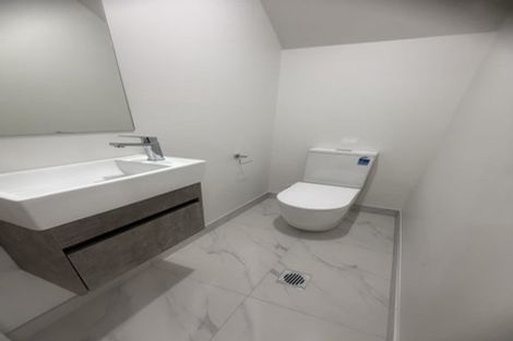 Photo of property in 4/25 Hutchinson Avenue, New Lynn, Auckland, 0600