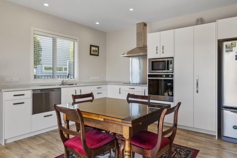 Photo of property in 25 Chateau Crescent, Rangatira Park, Taupo, 3330