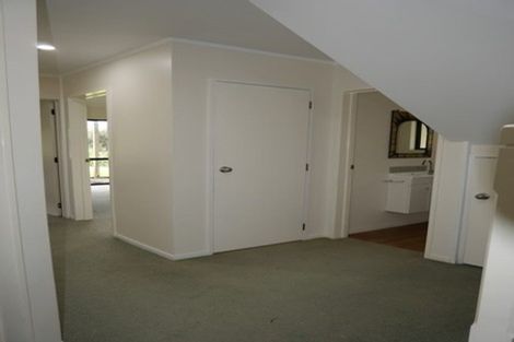 Photo of property in 32 Marae Road, Greenhithe, Auckland, 0632