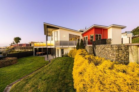 Photo of property in 6 Sunset Street, Bell Block, New Plymouth, 4312