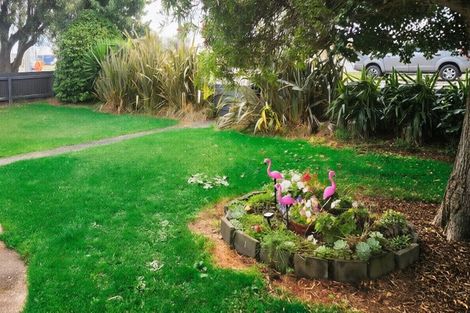Photo of property in 2 Tawhiti Road, Hawera, 4610