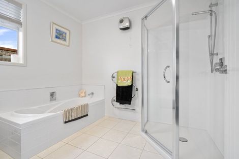 Photo of property in 44 Contour Avenue, Pyes Pa, Tauranga, 3112