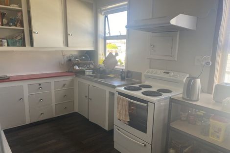 Photo of property in 52 Kirkcaldy Street, South Dunedin, Dunedin, 9012