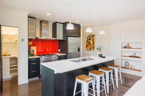 Photo of property in 71 County Heights Drive, Aokautere, Palmerston North, 4471