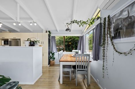 Photo of property in 18 Kauri Crescent, Snells Beach, 0920