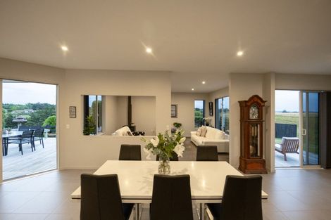 Photo of property in 25 Paradise Avenue, Feilding, 4775