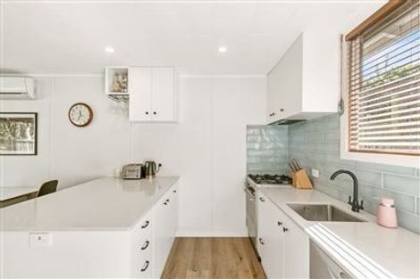 Photo of property in 1/34 Drome View Place, Beach Haven, Auckland, 0626