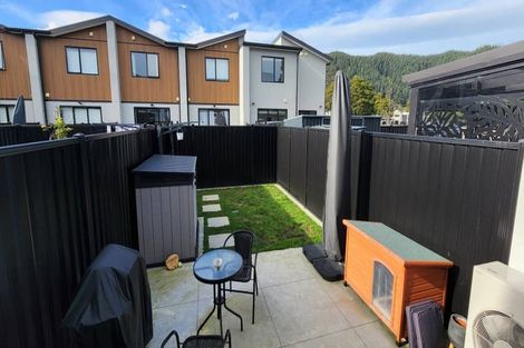 Photo of property in 11 Josland Lane, Wallaceville, Upper Hutt, 5018