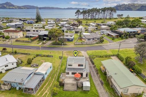 Photo of property in 18a Captain Cook Road, Cooks Beach, Whitianga, 3591