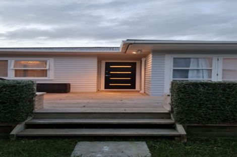 Photo of property in 10 Fordham Street, Beach Haven, Auckland, 0626
