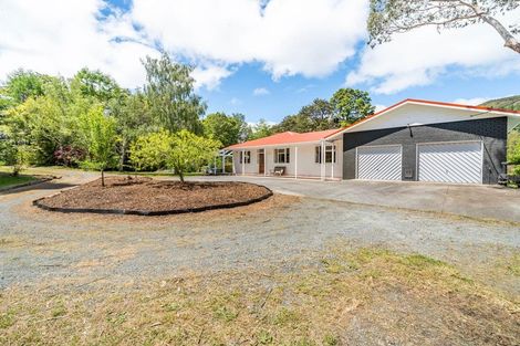 Photo of property in 423 Katherine Mansfield Drive, Blue Mountains, Upper Hutt, 5371