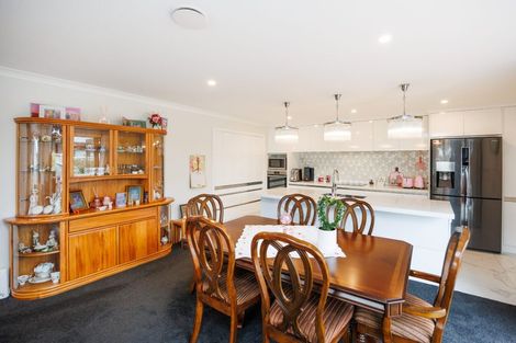Photo of property in 16 Serenity Crescent, Kelvin Grove, Palmerston North, 4414