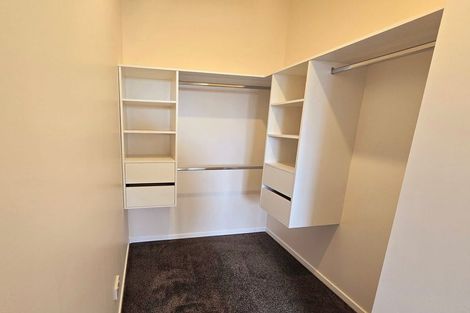 Photo of property in 1c Taupiko Place, Green Bay, Auckland, 0604