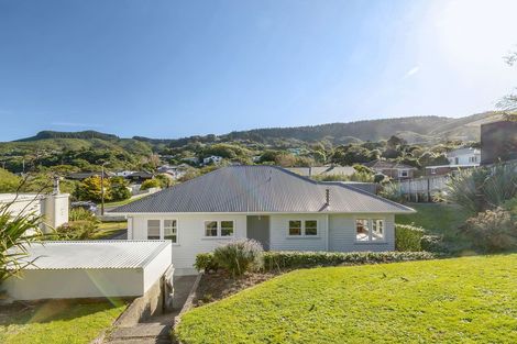 Photo of property in 9 Roy Street, Tawa, Wellington, 5028