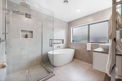 Photo of property in 7 Bannings Way, Hobsonville, Auckland, 0618