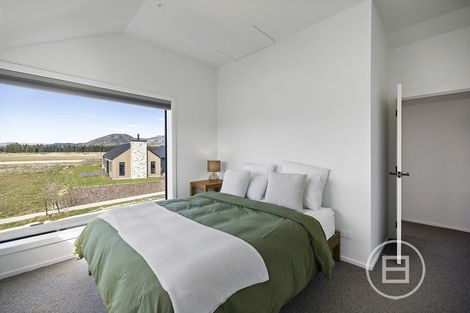 Photo of property in 21 Marjon Drive, Wanaka, 9305