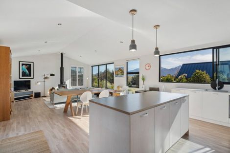 Photo of property in 7 Polperro Court, Jacks Point, Queenstown, 9371