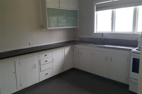 Photo of property in 679 Swanson Road, Swanson, Auckland, 0612