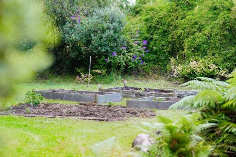 Photo of property in 16 Lupin Road, Otaki, 5512