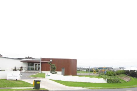 Photo of property in 3 Pigeon Mountain Road, Half Moon Bay, Auckland, 2012