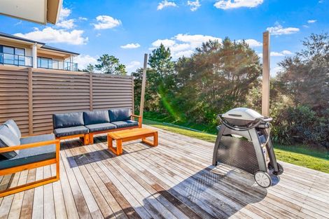 Photo of property in 351 Glenvar Road, Long Bay, Auckland, 0630