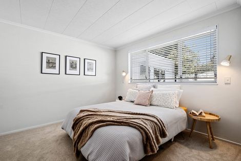 Photo of property in 2a Kauri Street, Merrilands, New Plymouth, 4312