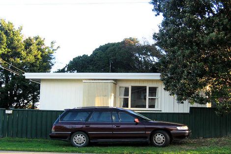 Photo of property in 60 Martin Road, Paraparaumu Beach, Paraparaumu, 5032
