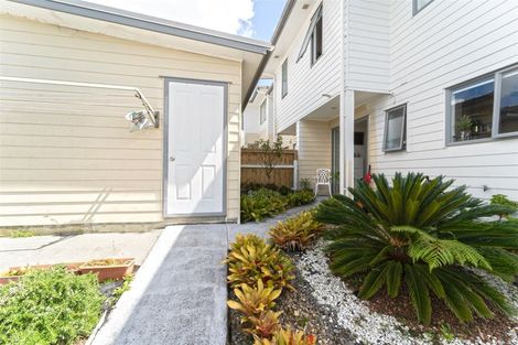 Photo of property in 11/3 Hulme Place, Henderson, Auckland, 0612