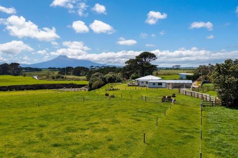 Photo of property in 3624 Eltham Road, Opunake, 4682