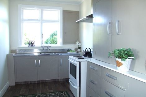 Photo of property in 9 Ossian Street, Milton, 9220