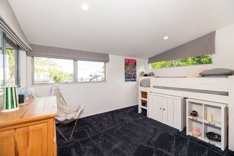 Photo of property in 90a Beach Road, Castor Bay, Auckland, 0620