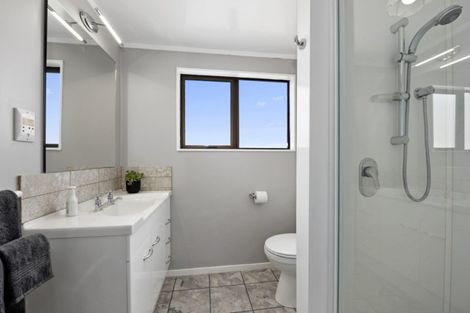 Photo of property in 6 Turon Crescent, Totara Park, Upper Hutt, 5018