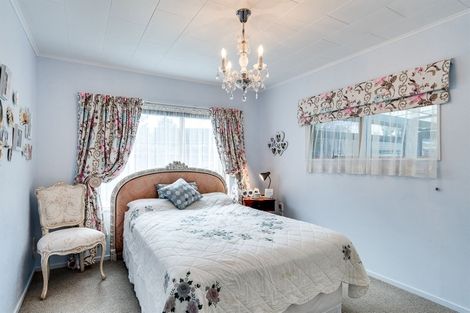 Photo of property in 22 Totara Street, Taradale, Napier, 4112