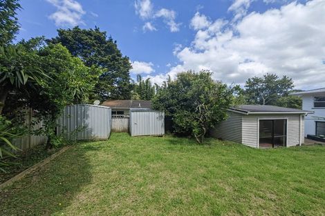 Photo of property in 33 Lynden Avenue, Hillcrest, Auckland, 0627