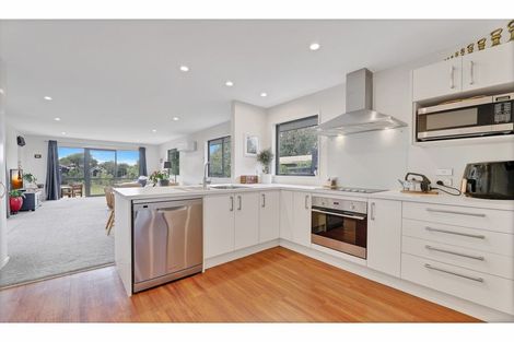 Photo of property in 357 Estuary Road, South New Brighton, Christchurch, 8062