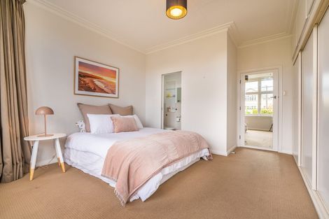 Photo of property in 67 Albert Street, Saint Clair, Dunedin, 9012