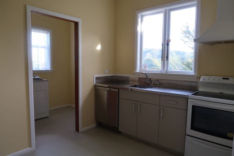 Photo of property in 168 The Ridgeway, Mornington, Wellington, 6021